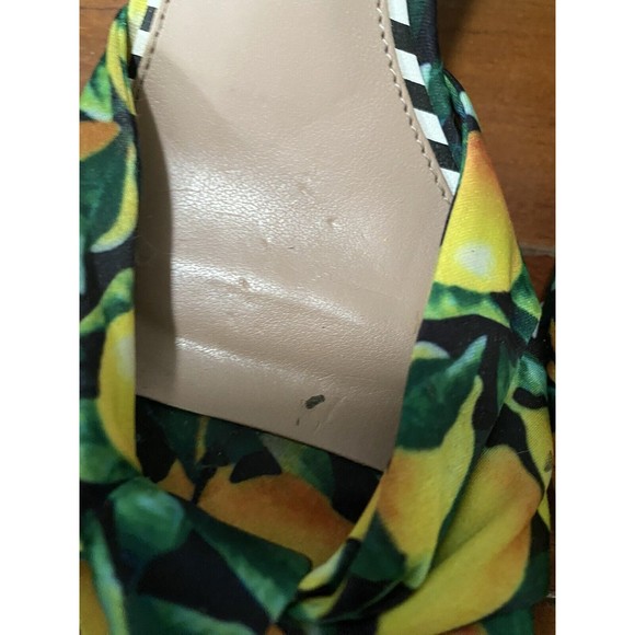Betsey Johnson Lemon Printed Block Heals Sz.6.5 - Picture 8 of 8